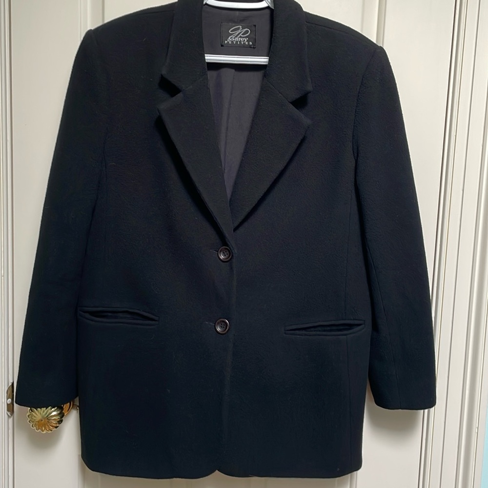 Garey Petites sz 10 Black Wool Cashmere Blend longer blazer - shoulder pads